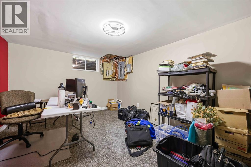 1876 Clarence Street, Sarnia, Ontario  N7X 1C8 - Photo 38 - 26022154