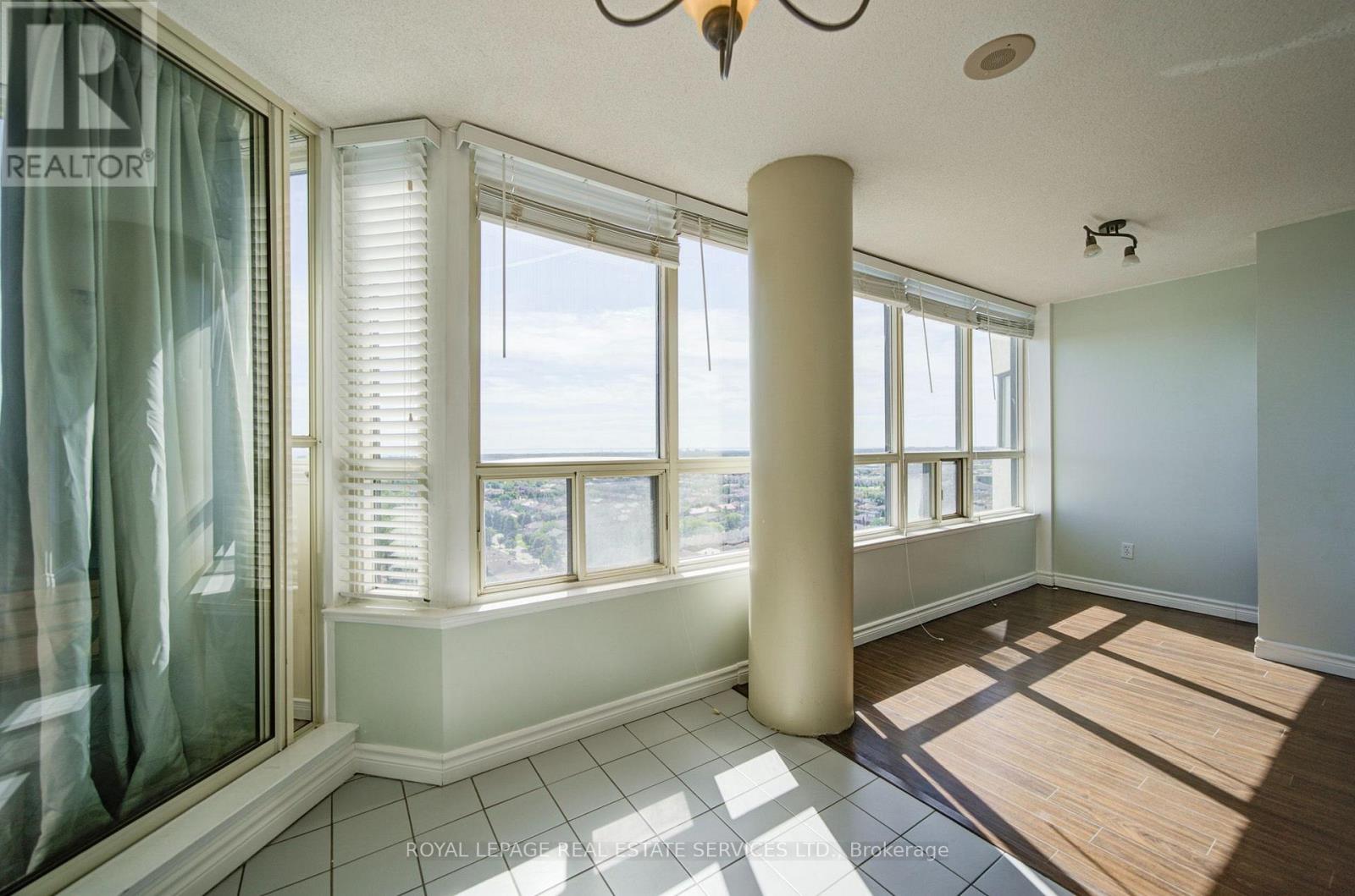2010 - 400 Webb Drive, Mississauga, Ontario  L5B 3Z7 - Photo 13 - W13774396
