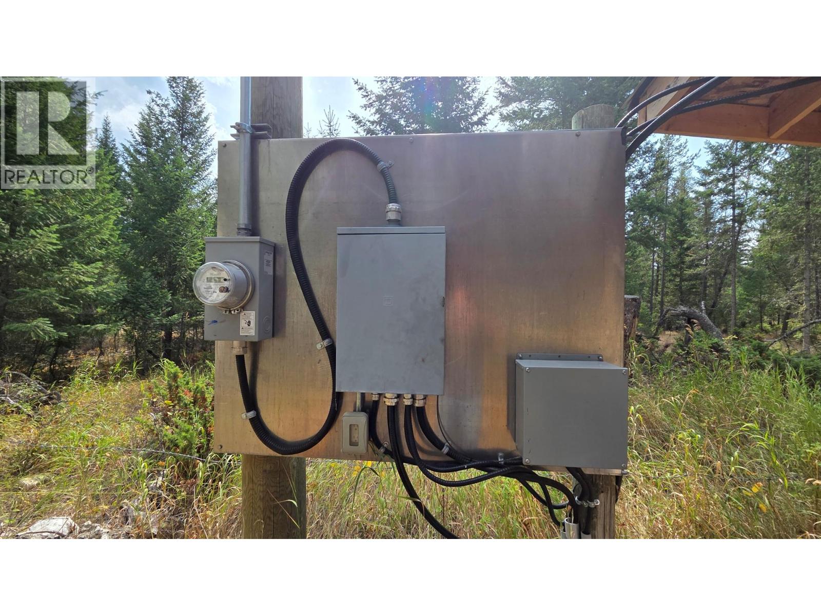 3410 Simon Road, Skookumchuck, British Columbia V0B 2E0 - Photo 19 - 10399562