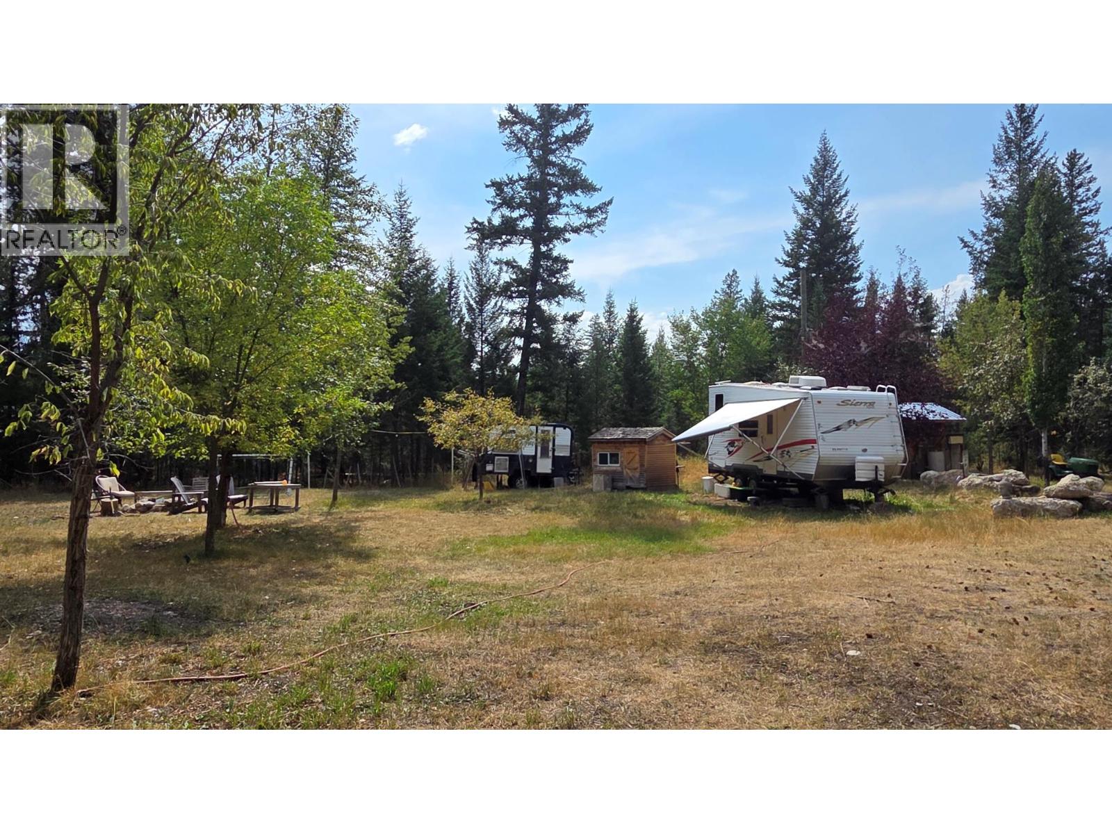3410 Simon Road, Skookumchuck, British Columbia V0B 2E0 - Photo 7 - 10399562