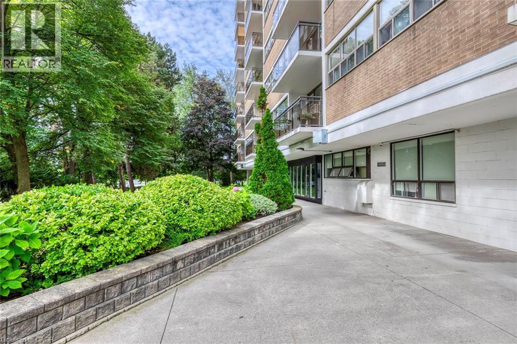 212 Kerr Street Unit# 906, Oakville, Ontario  L6K 3B1 - Photo 9 - 40862559
