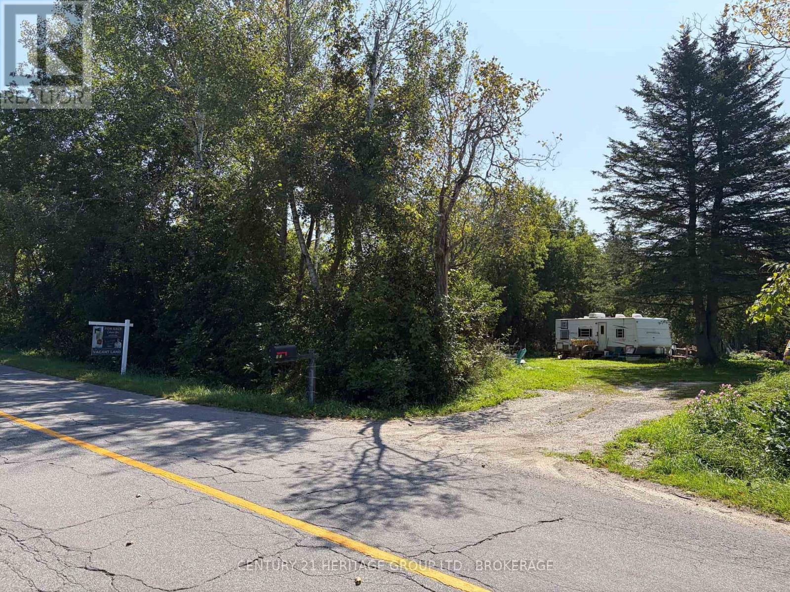 523 Lower Oak Leaf Road, Leeds And The Thousand Islands, Ontario K0E 1B0 - Photo 5 - X13774506