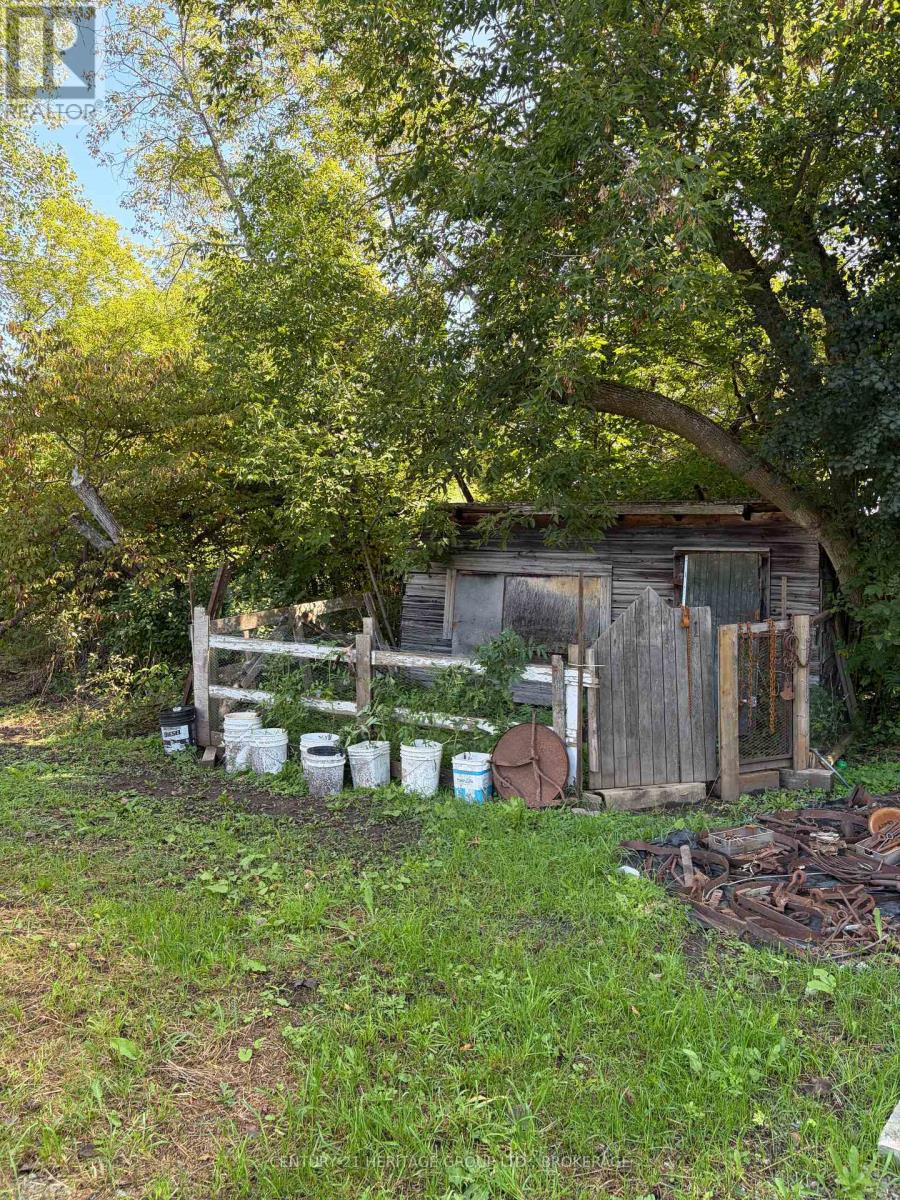 523 Lower Oak Leaf Road, Leeds And The Thousand Islands, Ontario K0E 1B0 - Photo 6 - X13774506