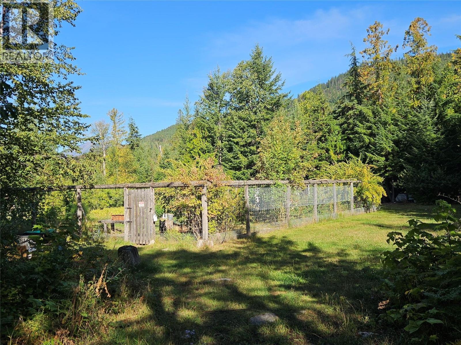 325 East Wilson Creek  E Road, Rosebery, British Columbia  V0G 1S1 - Photo 25 - 10397454