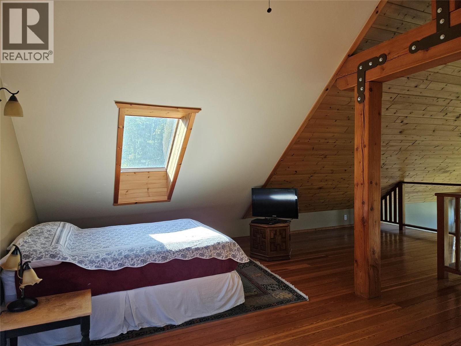 325 East Wilson Creek  E Road, Rosebery, British Columbia  V0G 1S1 - Photo 10 - 10397454