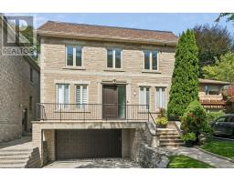 42 RYKERT CRESCENT, Toronto, Ontario