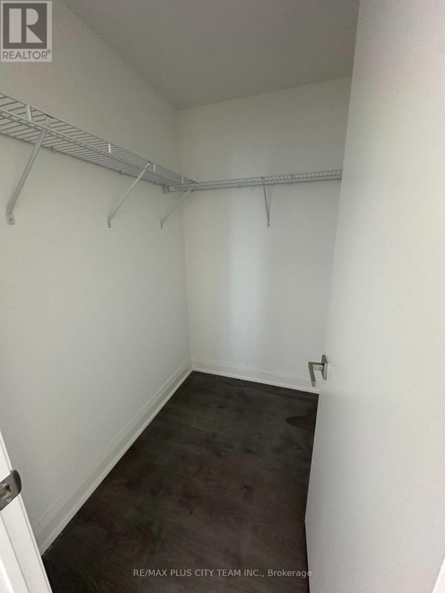 3204 - 2 Erskine Road, Mississauga, Ontario L5B 0S1 - Photo 5 - W13774548