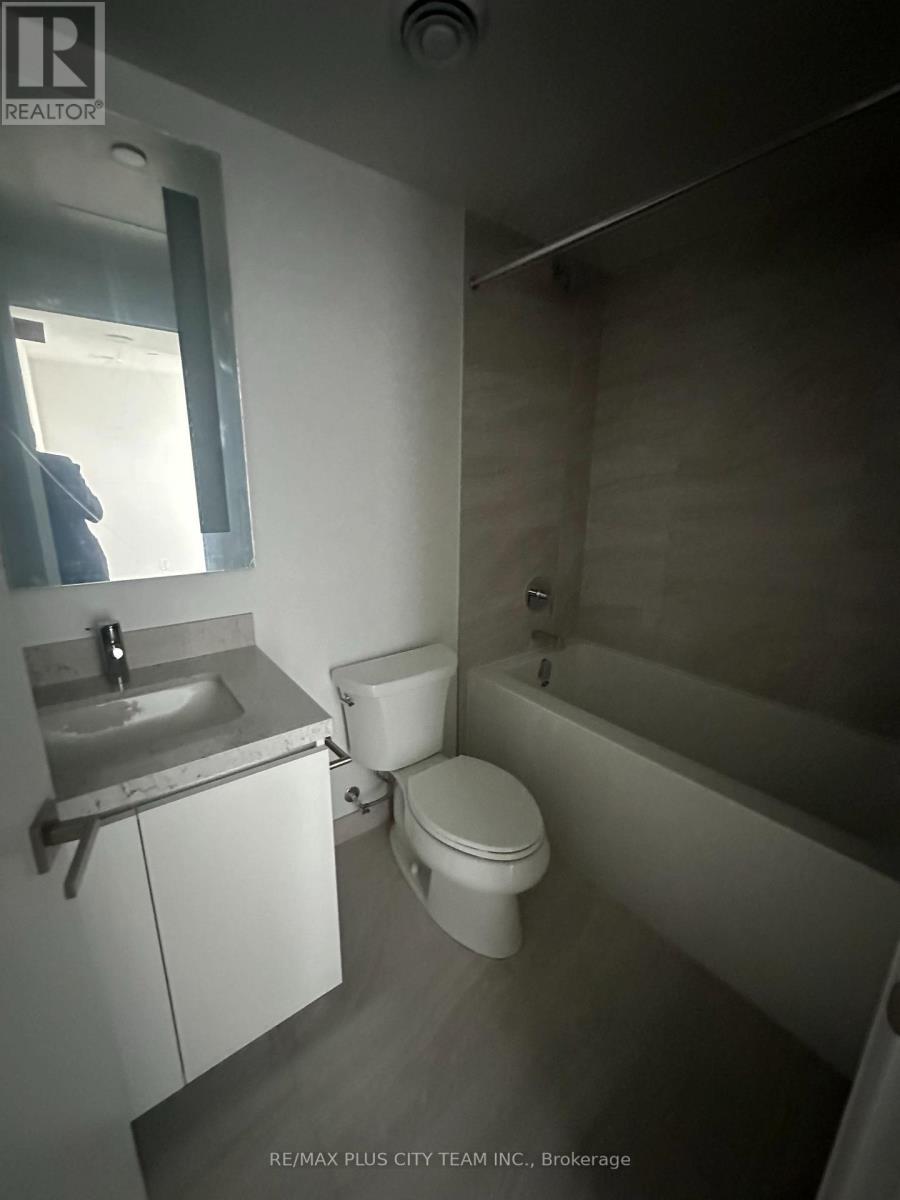 3204 - 2 Erskine Road, Mississauga, Ontario L5B 0S1 - Photo 9 - W13774548