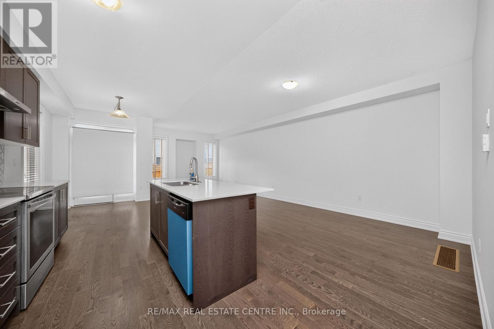 8 Banner Elk Street, Brampton, Ontario  L6Y 6J6 - Photo 12 - W13774576