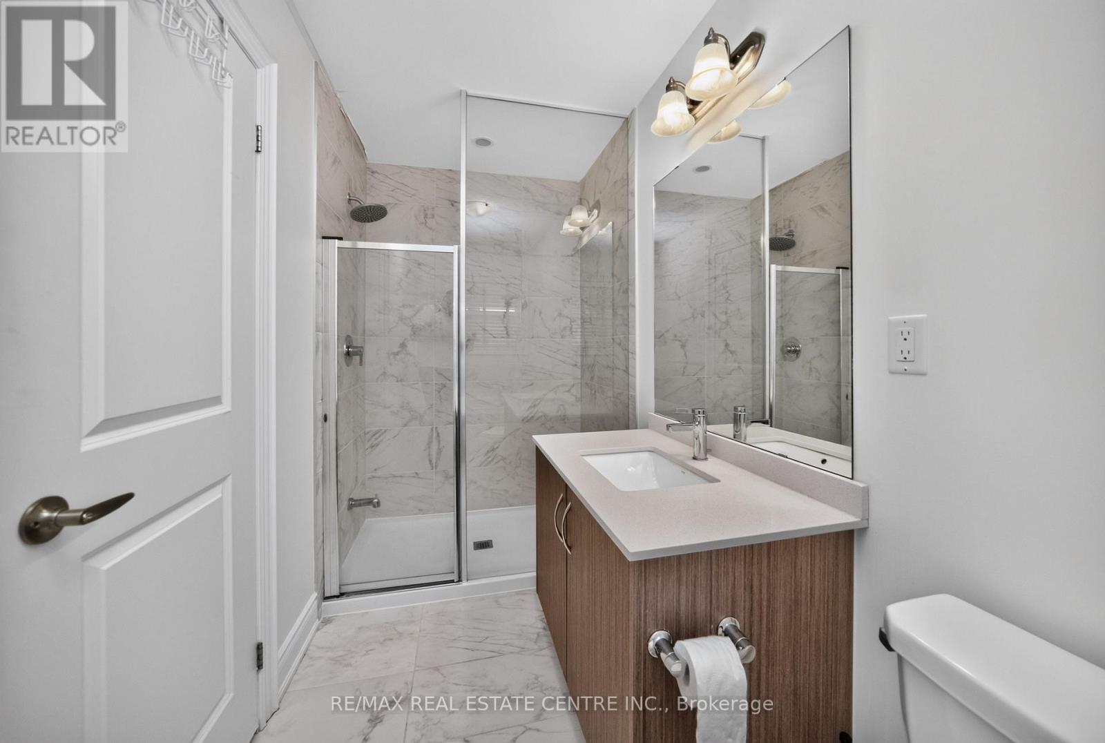 8 Banner Elk Street, Brampton, Ontario  L6Y 6J6 - Photo 19 - W13774576
