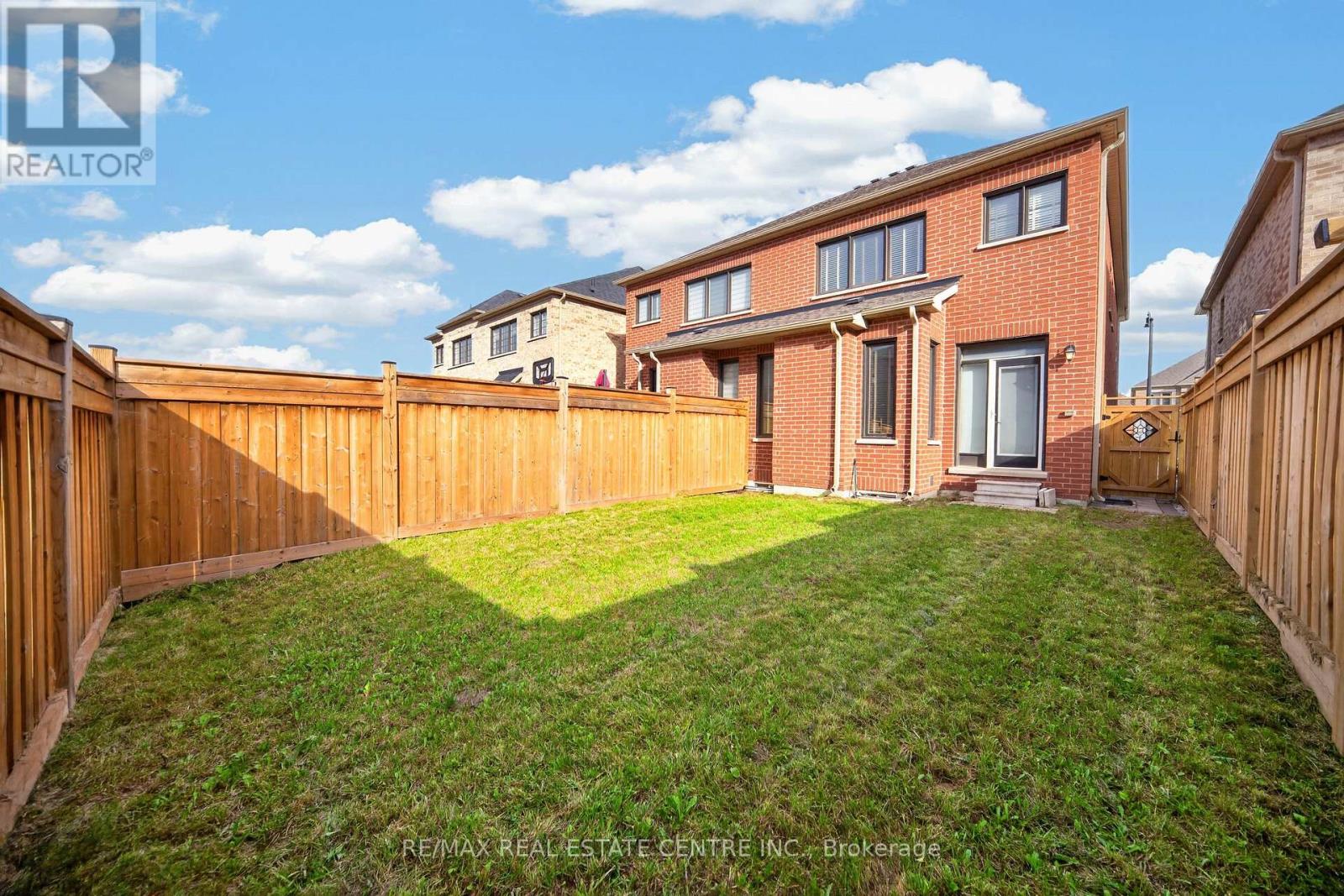 8 Banner Elk Street, Brampton, Ontario  L6Y 6J6 - Photo 30 - W13774576