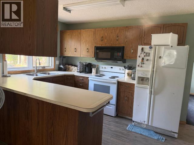 Lot 36 TAGISH RIVER ROAD photo 7