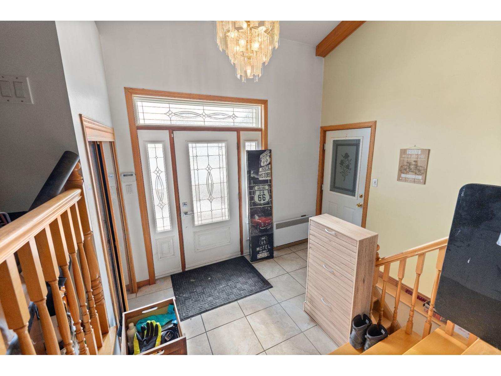 6671 Ch. Forest Terrebonne (La Plaine) Quebec Canada J7M1M5 2