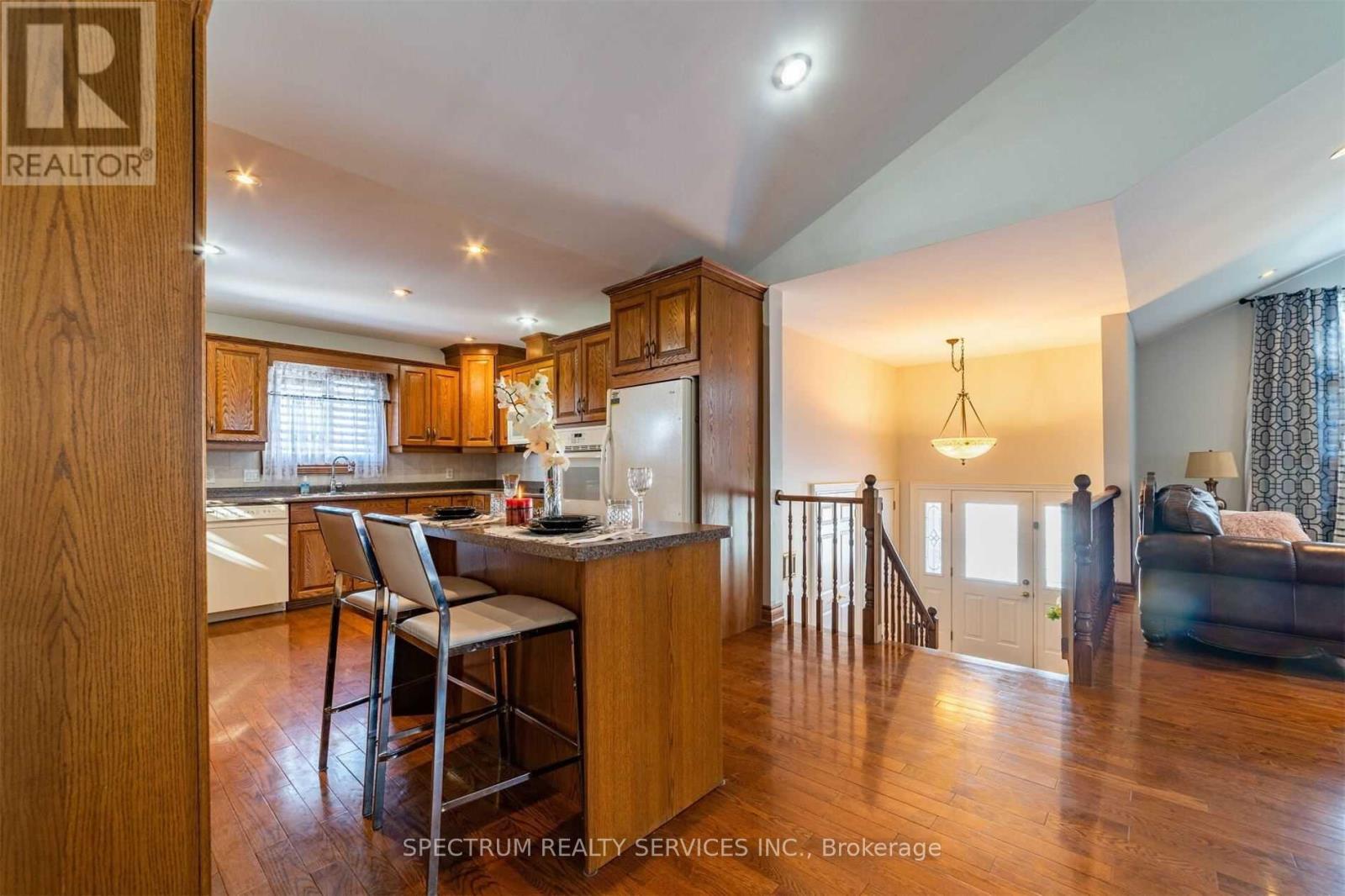 8112 Beaver Glen Drive, Niagara Falls, Ontario  L2H 3K5 - Photo 13 - X13774482