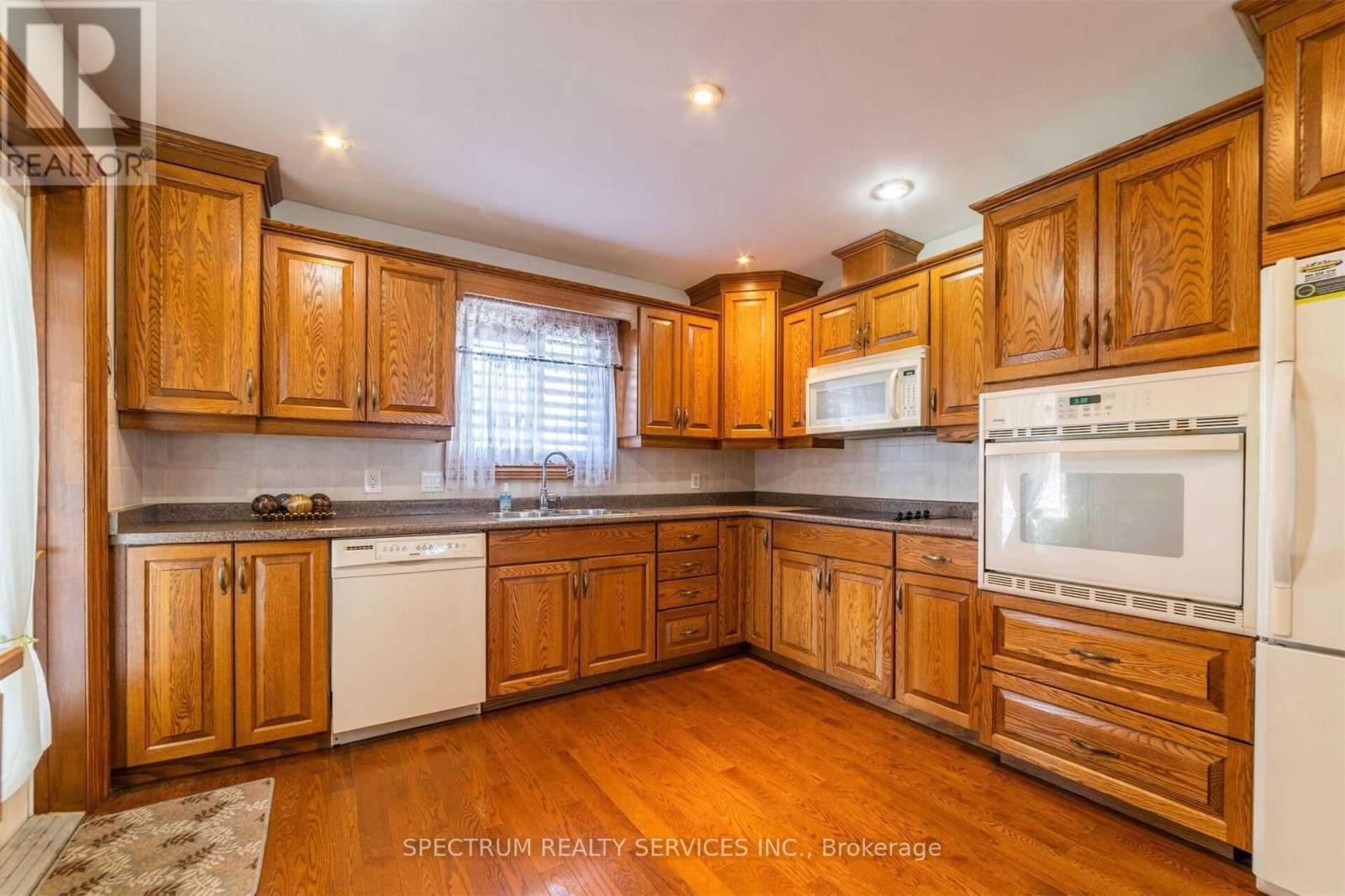 8112 Beaver Glen Drive, Niagara Falls, Ontario  L2H 3K5 - Photo 16 - X13774482