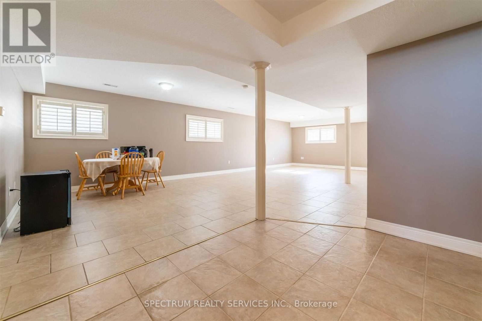 8112 Beaver Glen Drive, Niagara Falls, Ontario  L2H 3K5 - Photo 35 - X13774482