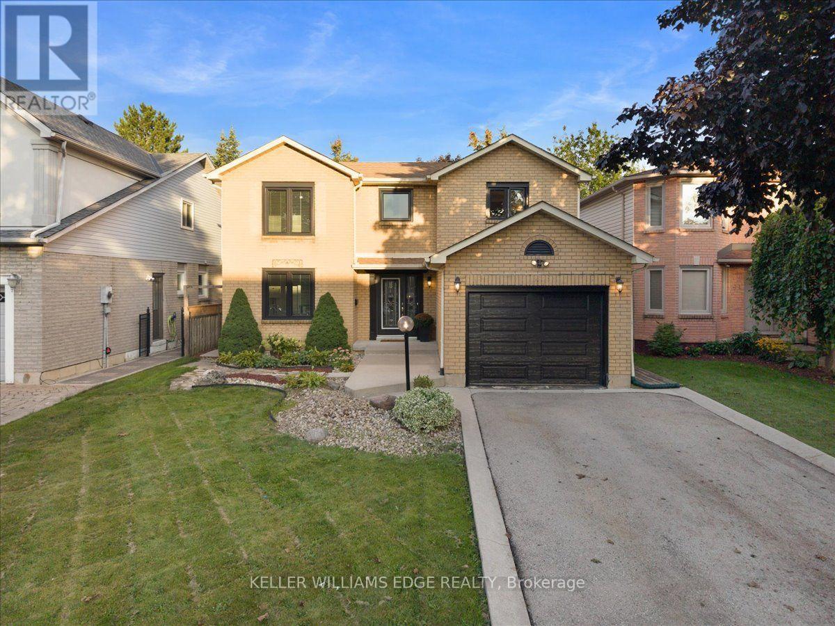 37 BOURBON COURT, Hamilton, Ontario