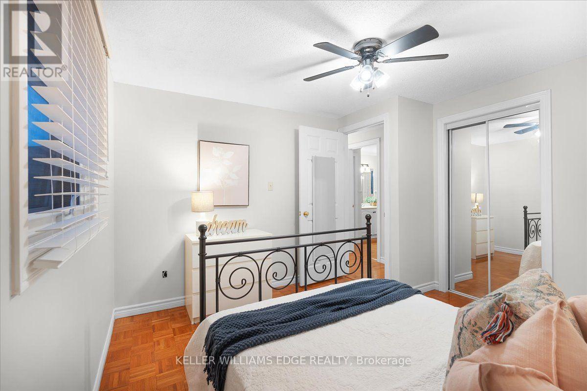 37 Bourbon Court, Hamilton, Ontario  L9B 2E9 - Photo 31 - X13774514