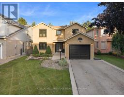 37 BOURBON COURT, Hamilton, Ontario