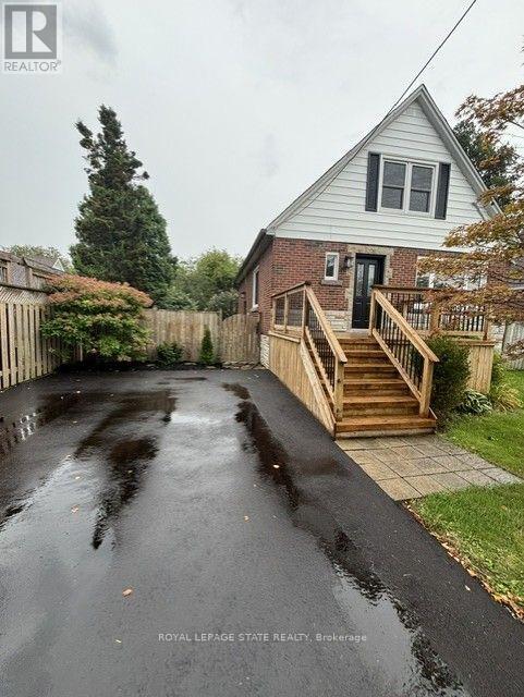 46 DELEVAN CRESCENT, Hamilton, Ontario
