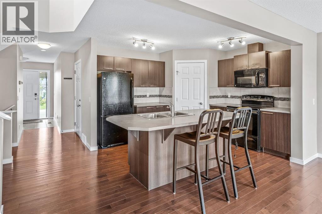 57 Sunset Common, Cochrane, Alberta  T4C 0M1 - Photo 10 - A2341332