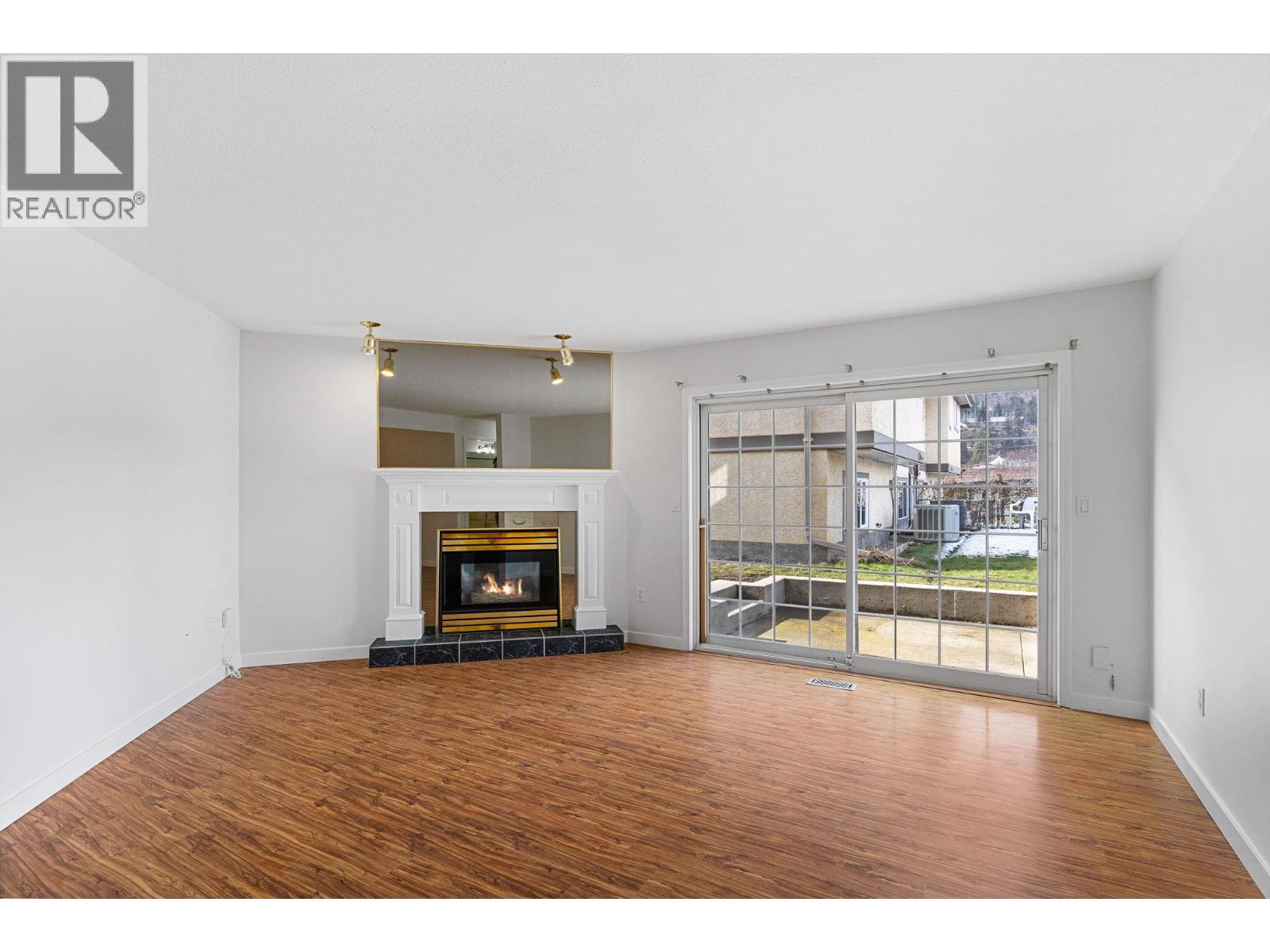 7841 Highway 97 N Highway Unit# 4 Lot# 122 Kelowna Photo 4