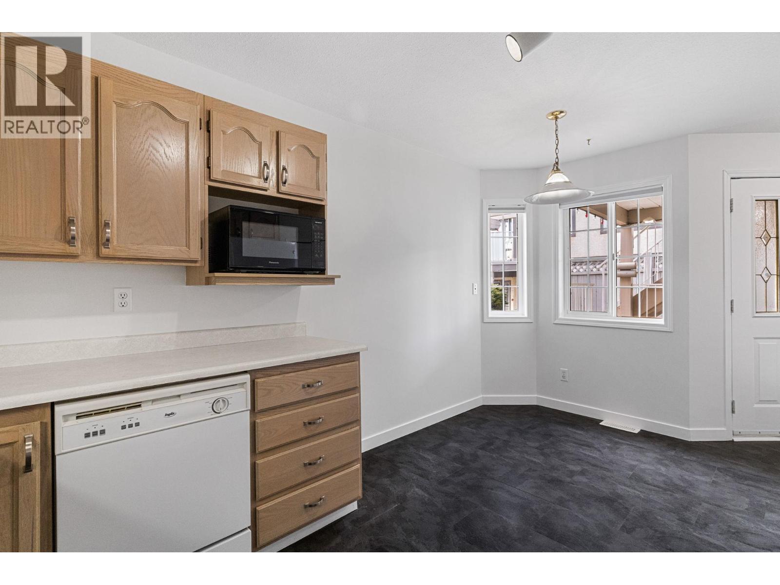 7841 Highway 97 N Highway Unit# 4 Lot# 122 Kelowna Photo 9