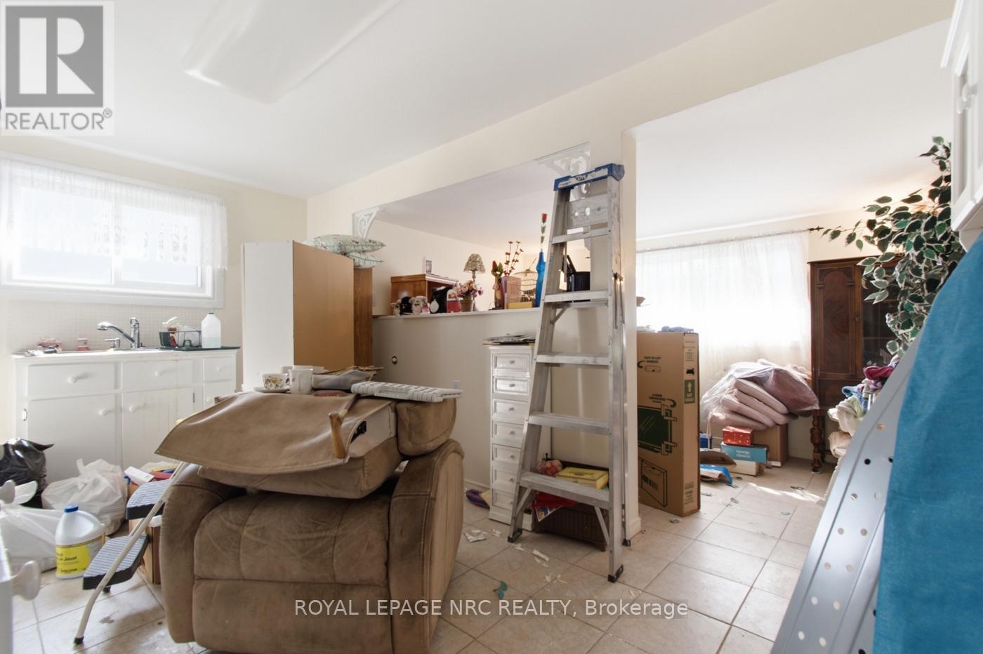 6068 Dixon Street, Niagara Falls, Ontario  L2G 2L5 - Photo 13 - X13761940