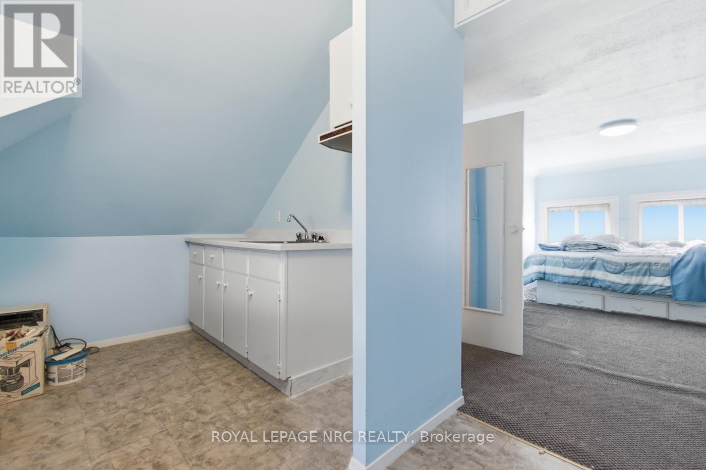 6068 Dixon Street, Niagara Falls, Ontario  L2G 2L5 - Photo 18 - X13761940
