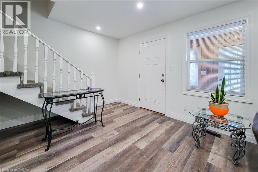 391 Cope Street, Hamilton, Ontario  L8H 5C2 - Photo 13 - 40862732