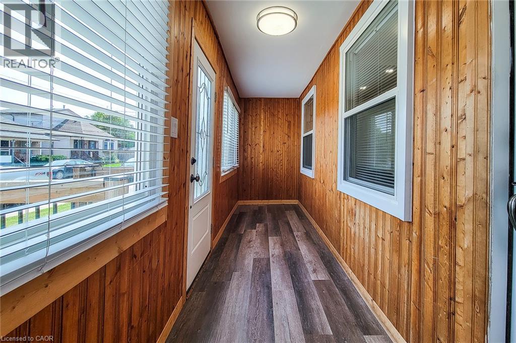 391 Cope Street, Hamilton, Ontario  L8H 5C2 - Photo 12 - 40862732
