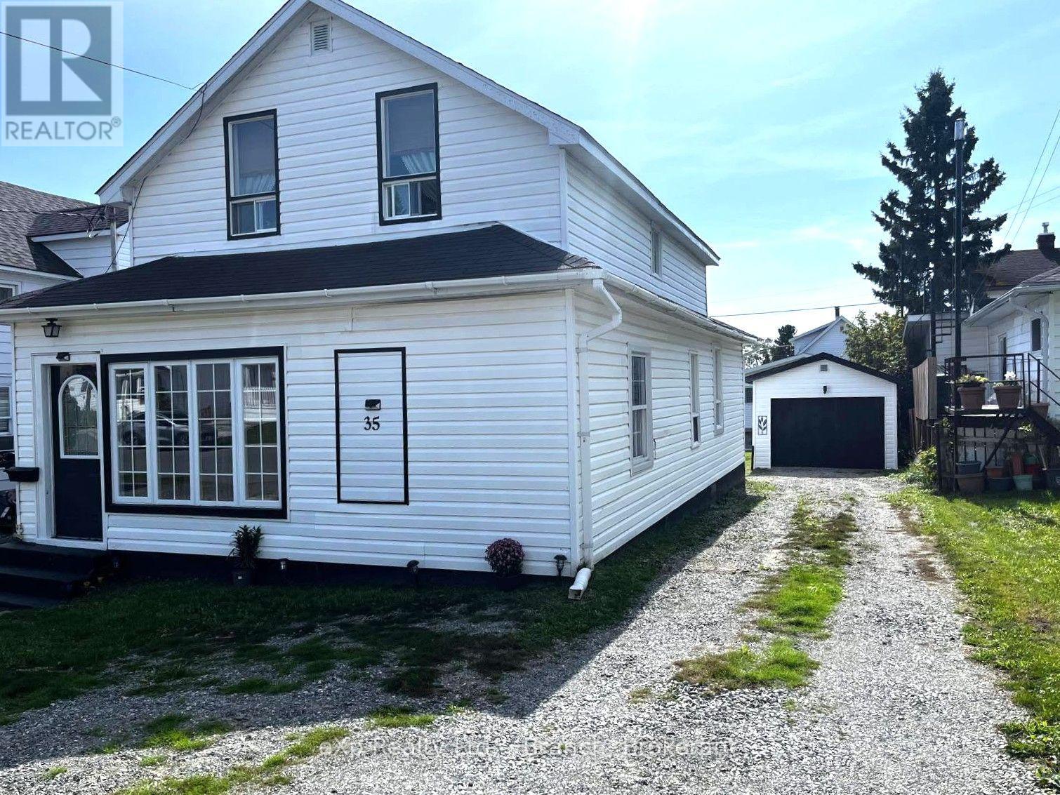 35 TAYLOR AVENUE, Kirkland Lake, Ontario