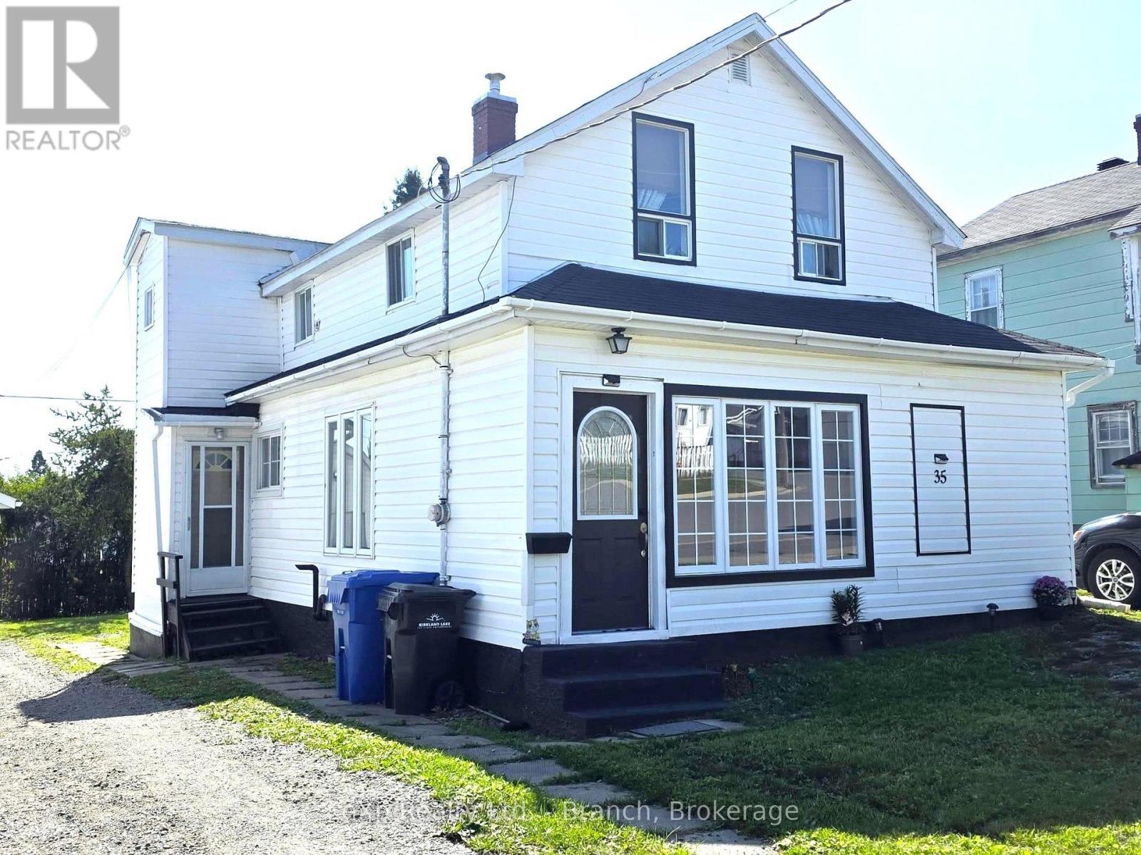 35 Taylor Avenue, Kirkland Lake, Ontario  P2N 2L2 - Photo 4 - T13774878