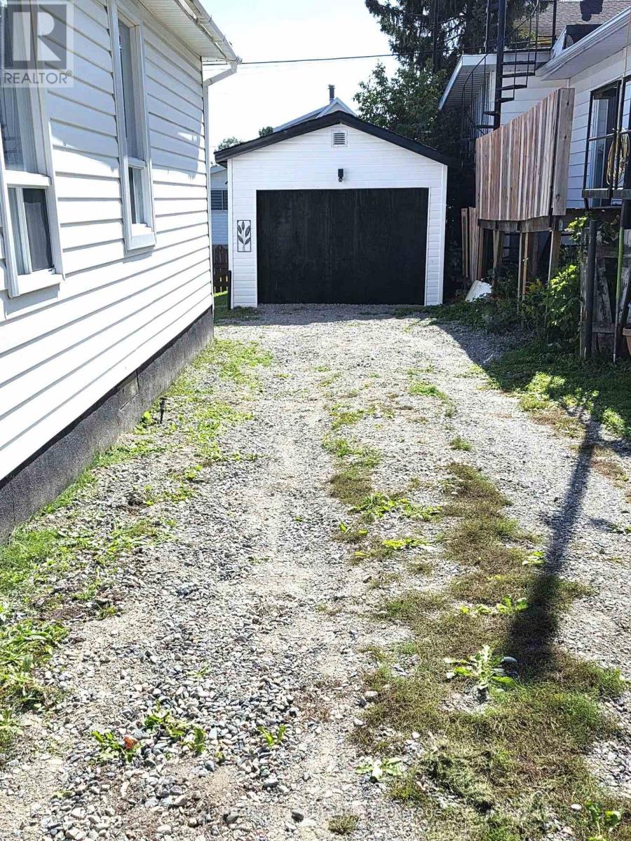 35 Taylor Avenue, Kirkland Lake, Ontario  P2N 2L2 - Photo 8 - T13774878