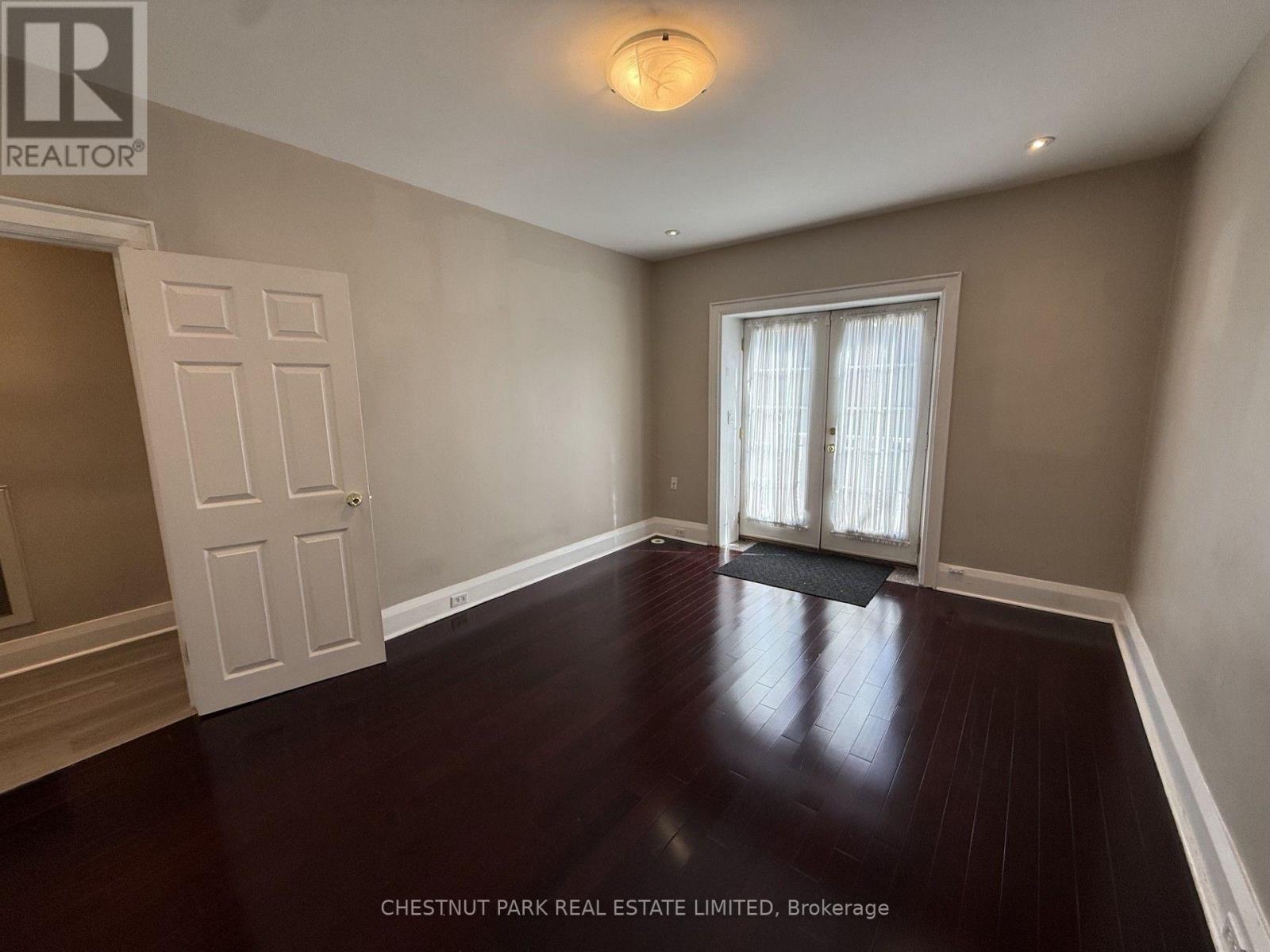 Main - 889 Avenue Road, Toronto, Ontario  M5P 2K7 - Photo 15 - C13774832