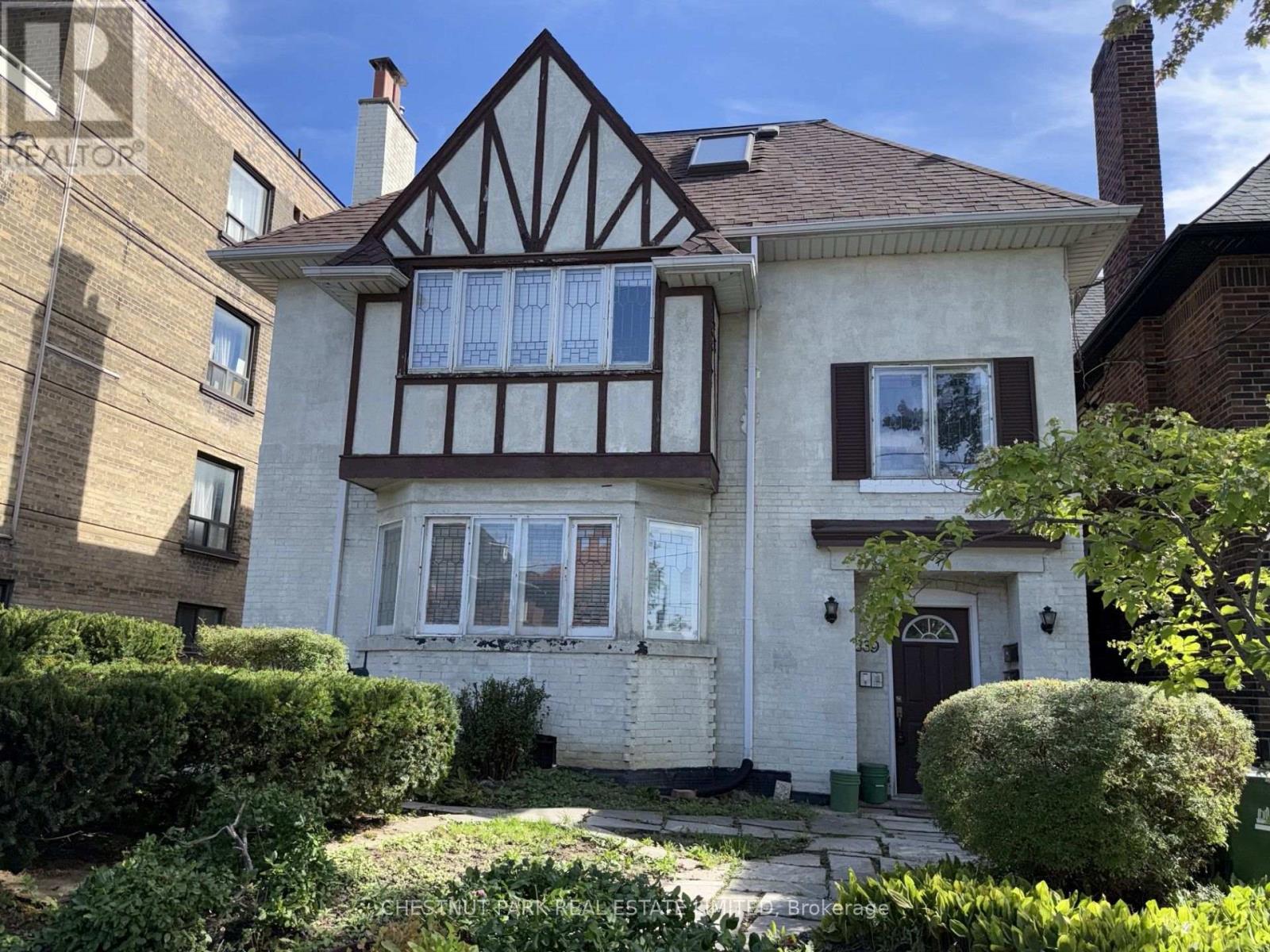 Main - 889 Avenue Road, Toronto, Ontario  M5P 2K7 - Photo 2 - C13774832