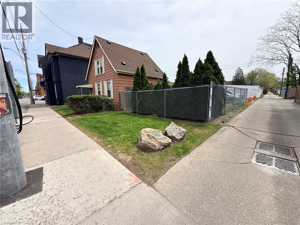356 BARTON Street E, Hamilton, Ontario