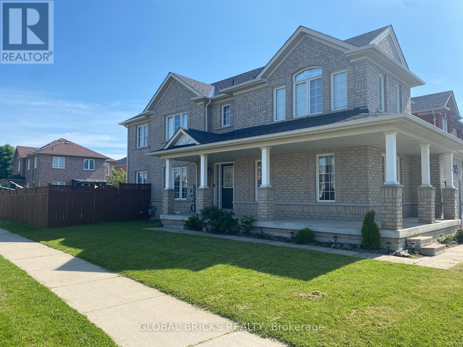 1 Rampart Crescent, Whitby, Ontario  L1P 1T5 - Photo 2 - E13774710