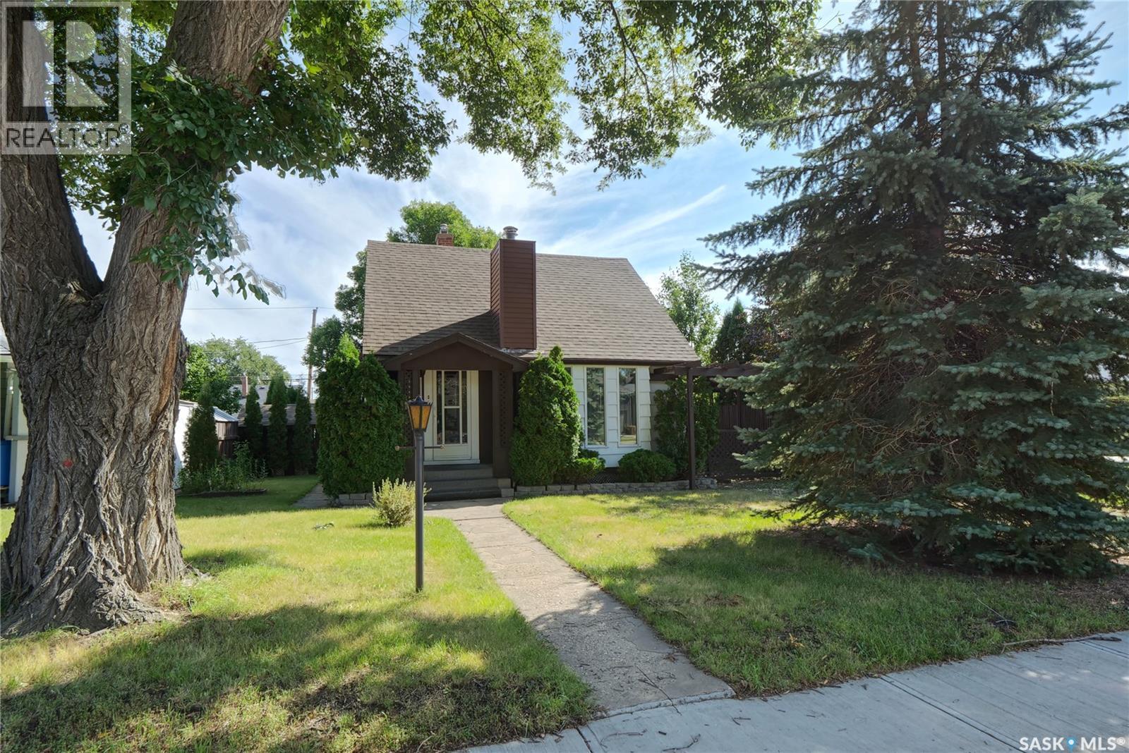 1137 Monk Avenue, Moose Jaw, Saskatchewan  S6H 4E5 - Photo 1 - SK047945