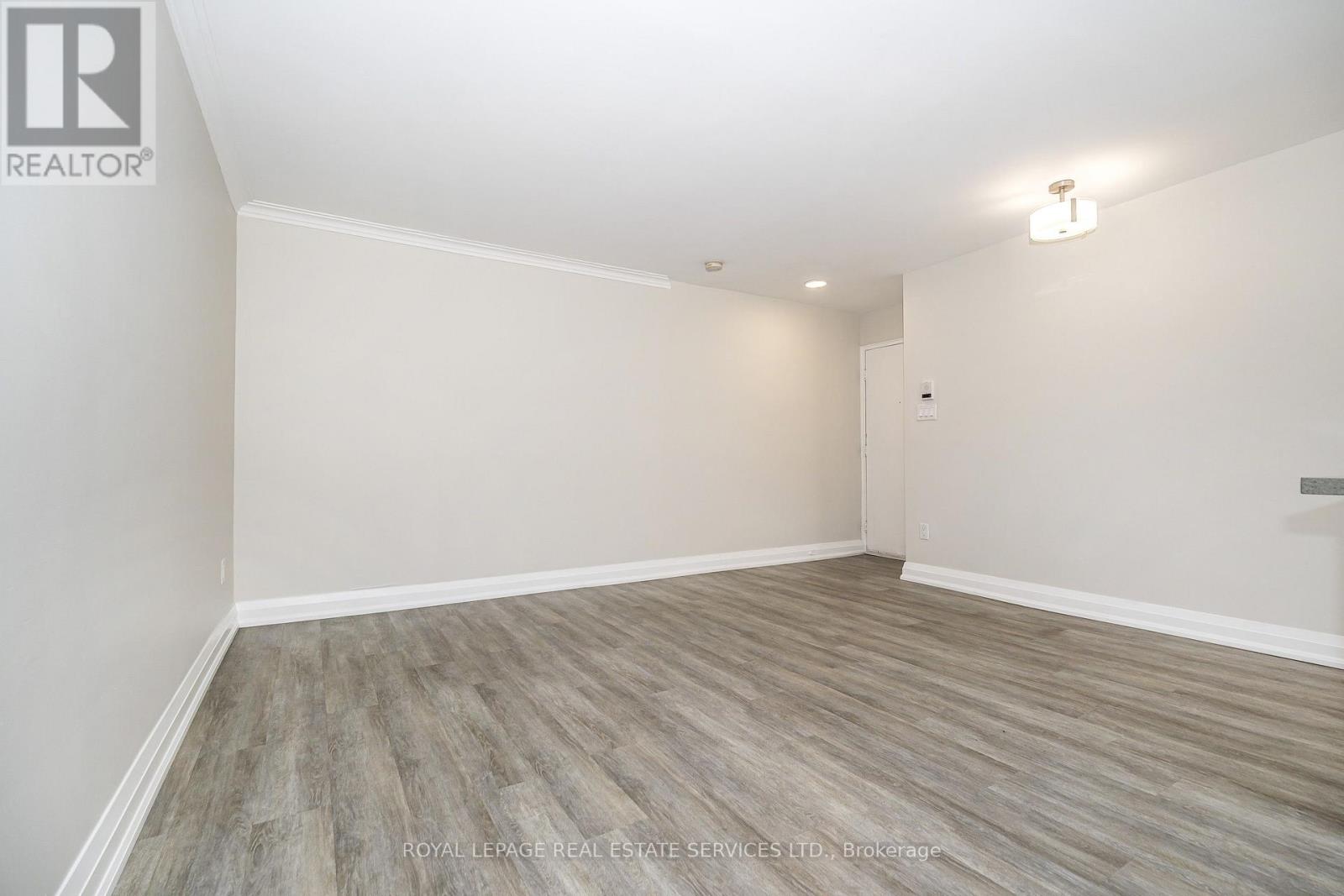 8 - 2637 Keele Street, Toronto, Ontario  M6L 2P2 - Photo 13 - W13774662