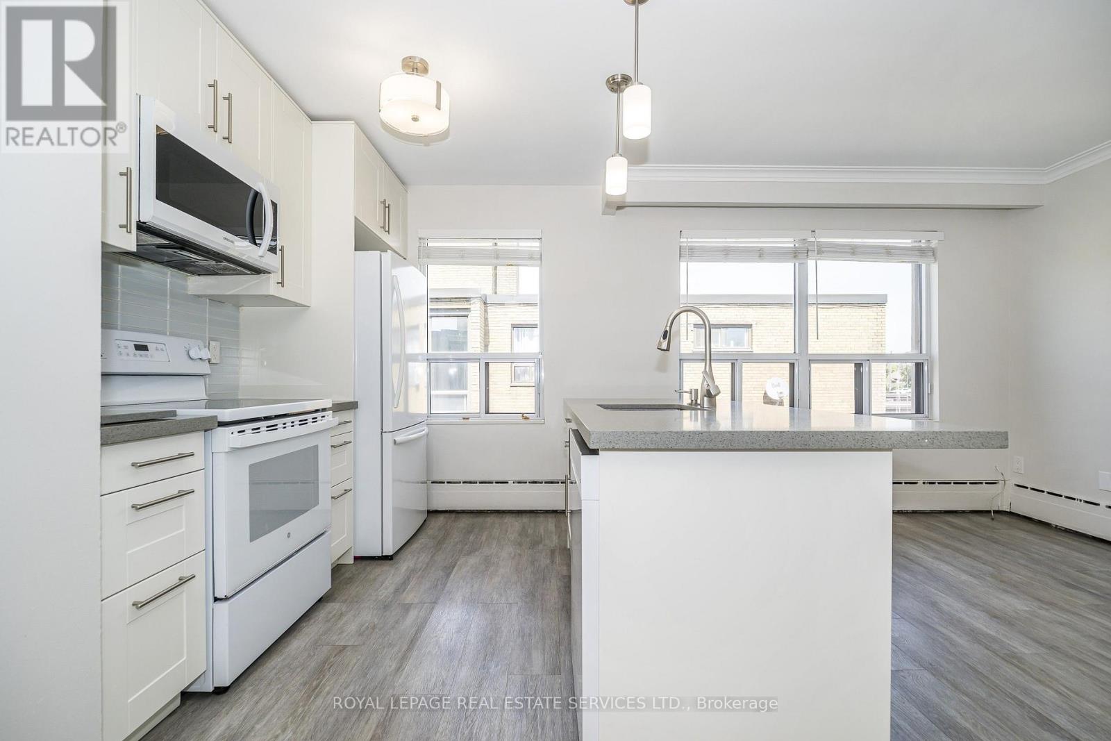 8 - 2637 Keele Street, Toronto, Ontario  M6L 2P2 - Photo 16 - W13774662