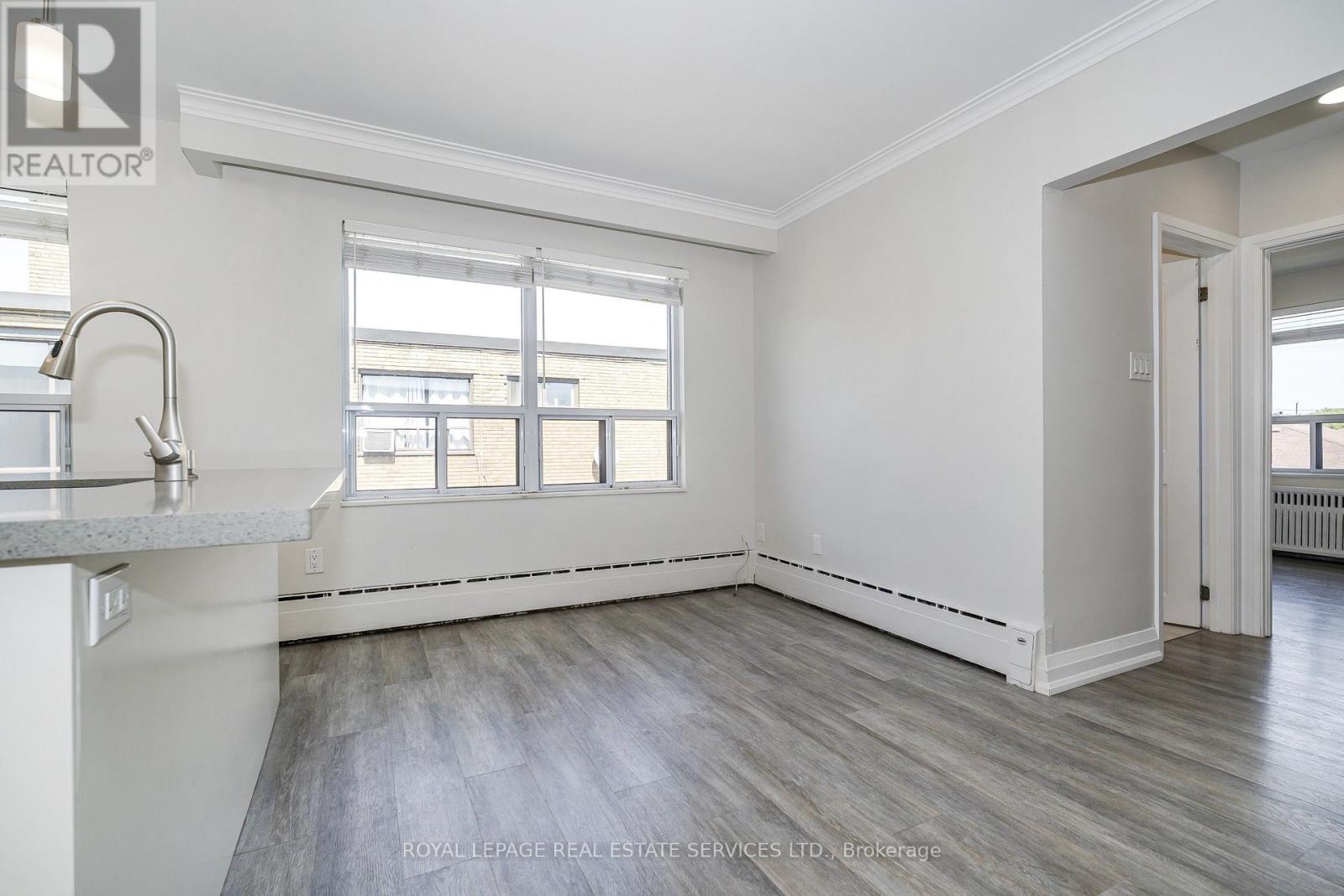 8 - 2637 Keele Street, Toronto, Ontario  M6L 2P2 - Photo 17 - W13774662