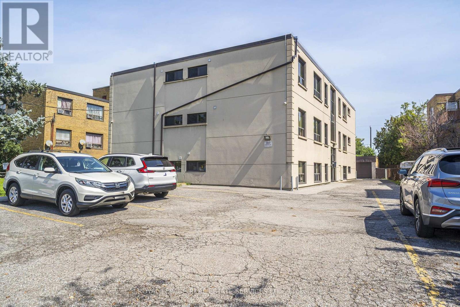 8 - 2637 Keele Street, Toronto, Ontario  M6L 2P2 - Photo 4 - W13774662