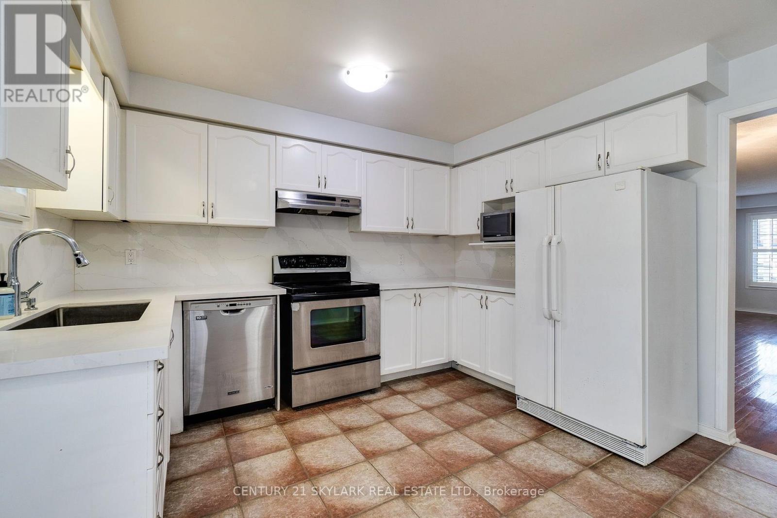 3841 Periwinkle Crescent, Mississauga, Ontario  L5N 6W8 - Photo 25 - W13774790
