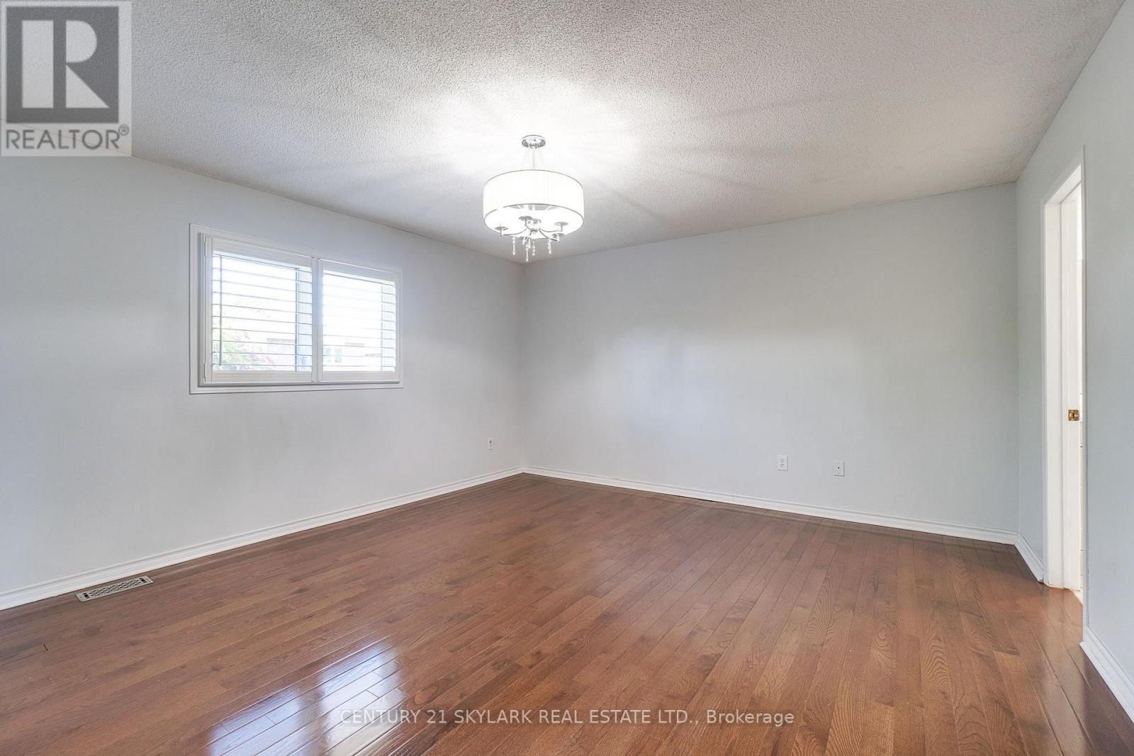 3841 Periwinkle Crescent, Mississauga, Ontario  L5N 6W8 - Photo 29 - W13774790
