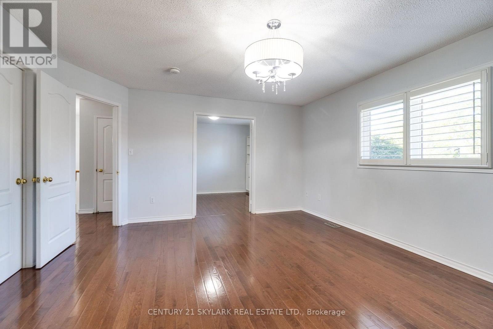3841 PERIWINKLE CRESCENT