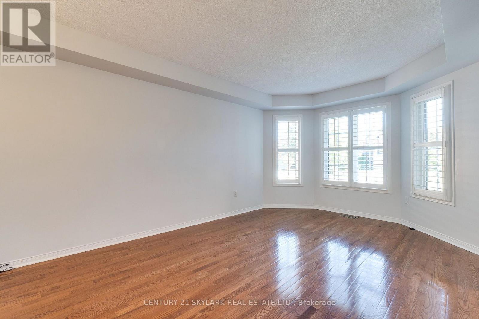 3841 Periwinkle Crescent, Mississauga, Ontario  L5N 6W8 - Photo 5 - W13774790