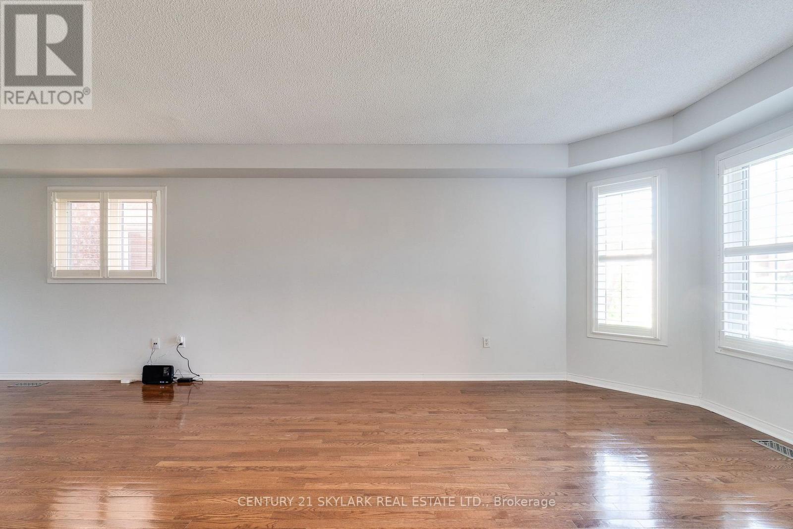 3841 Periwinkle Crescent, Mississauga, Ontario  L5N 6W8 - Photo 6 - W13774790