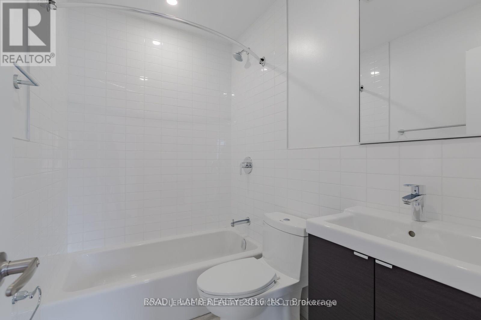 3 - 28a Third Street, Toronto, Ontario M8V 2X6 - Photo 7 - W13774844