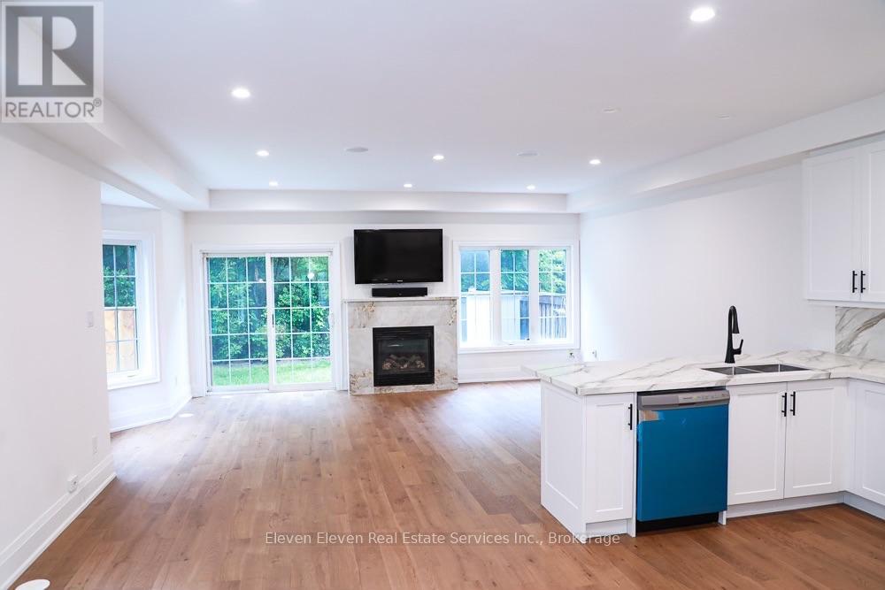 Upper - 1557 Eglinton Avenue W, Mississauga, Ontario  L5M 7C1 - Photo 13 - W13774864